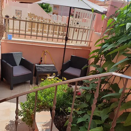 Niko House كارلوفورتي